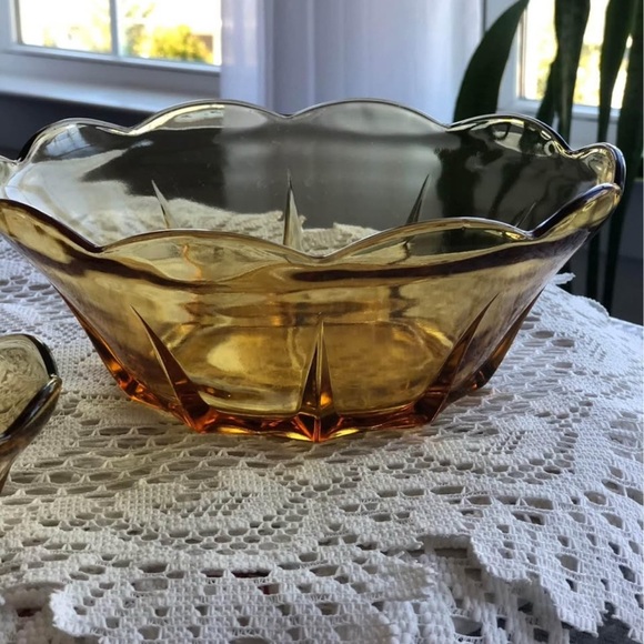 Honey Gold Amber Glass Chip & Dip Bowls Swedish Mid Century MCM
2 8x3”, 1 4x2” - Picture 5 of 9